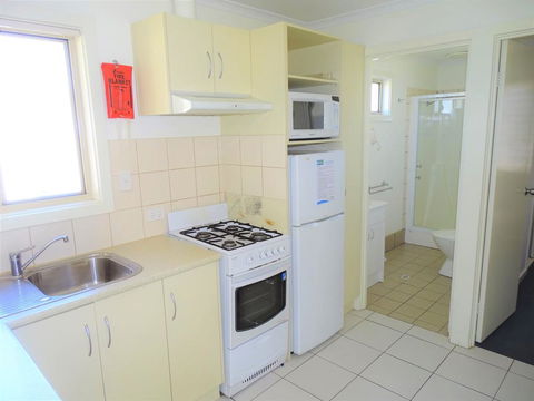 Moonta Bay Cabins - Accommodation Nelson Bay 3