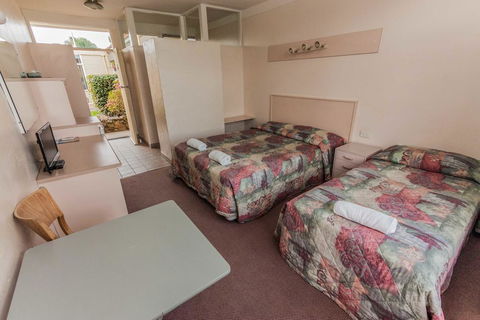 Moruya Waterfront Hotel Motel - Accommodation Nelson Bay 3