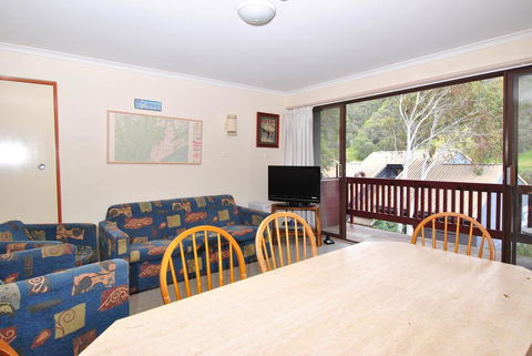 Mowamba E1 - Accommodation Nelson Bay 2