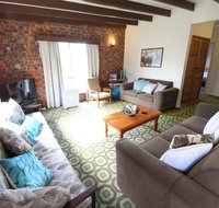 Muller's Cottage at Hat Head Pet Friendly - Nelsons Bay Accommodation