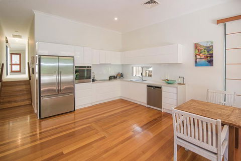 Nature Retreat Dunsborough - Nelsons Bay Accommodation 2