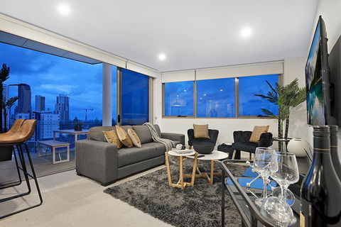 NEO Apartments Mermaid Beach - Accommodation Nelson Bay 1