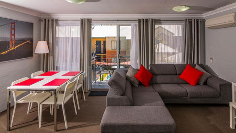 Dowler Apartments Subiaco - Nelsons Bay Accommodation 42