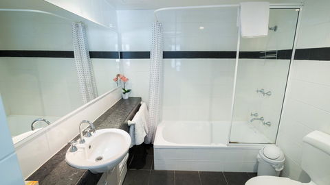 Dowler Apartments Subiaco - Nelsons Bay Accommodation 13