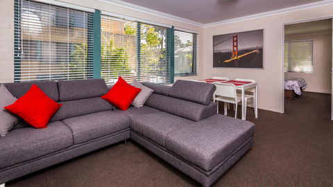 Dowler Apartments Subiaco - Nelsons Bay Accommodation 14