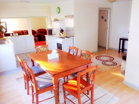 Forrest St Apartments - Nelsons Bay Accommodation 7