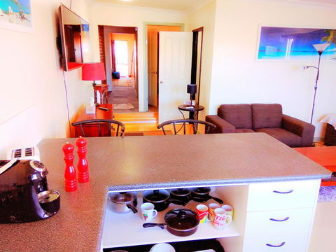 Forrest St Apartments - Nelsons Bay Accommodation 9