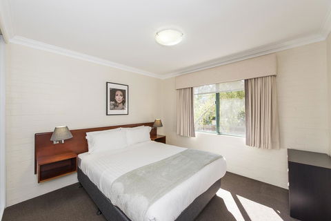 Subiaco Village 30 - Nelsons Bay Accommodation 14