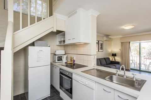 Subiaco Village 30 - Nelsons Bay Accommodation 11