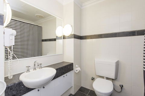 Subiaco Village 30 - Nelsons Bay Accommodation 17