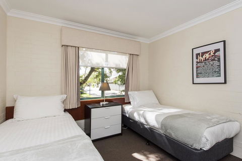 Subiaco Village 30 - Nelsons Bay Accommodation 19