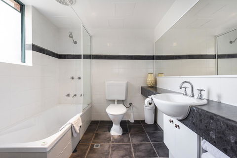Subiaco Village 20 - Nelsons Bay Accommodation 15