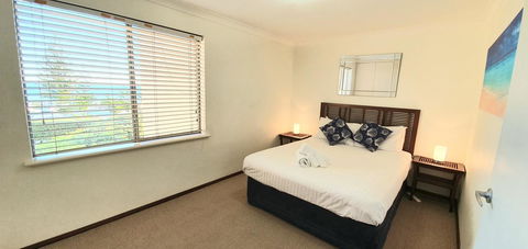 Scarborough Beach Front Resort - Shell Ten - Accommodation Nelson Bay 3