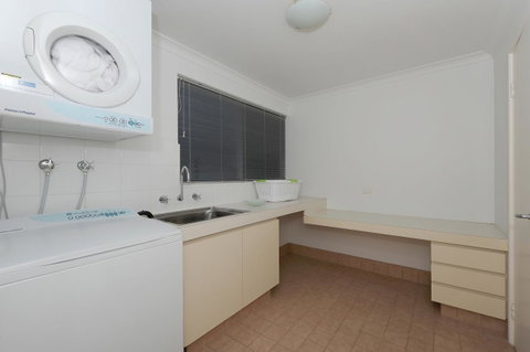 Cottesloe Beach House II - Accommodation Nelson Bay 20