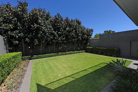 Cottesloe Beach House II - Accommodation Nelson Bay 24