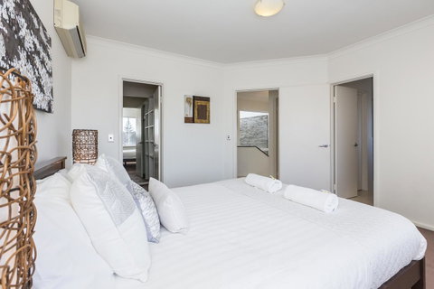 Cottesloe Beach House II - Accommodation Nelson Bay 17