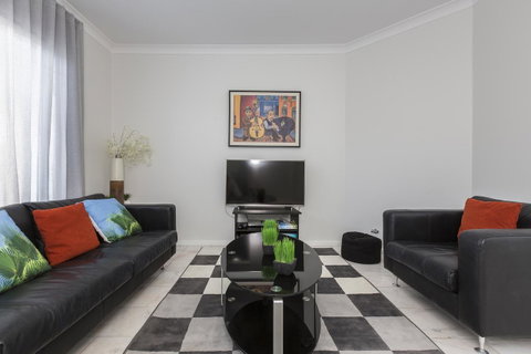 Cottesloe Beach House II - Accommodation Nelson Bay 6