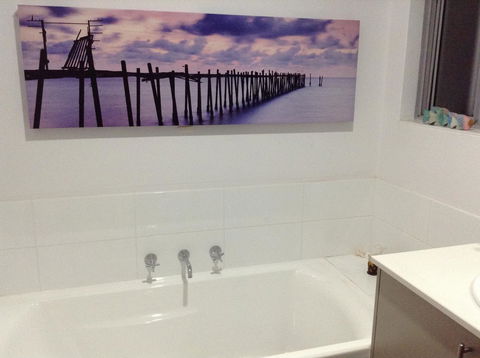 Lakeside Views - Accommodation Nelson Bay 3