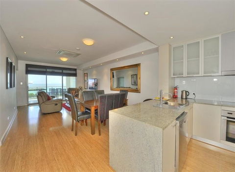 Nautica Residences Mandurah - Accommodation Nelson Bay 6
