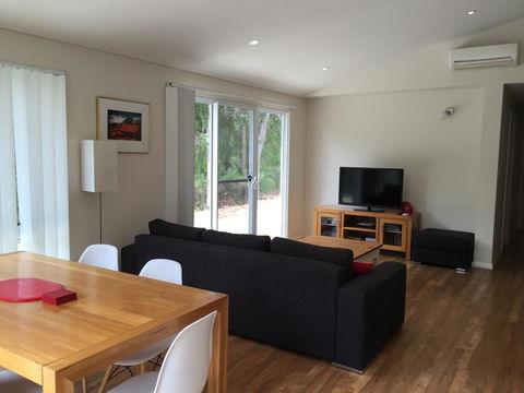 Cape Villas Dunsborough Unit 2 - Accommodation Nelson Bay 1