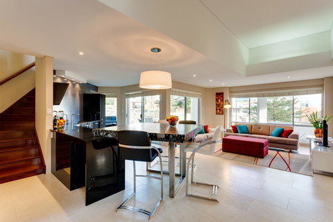 Cottesloe Contemporary Villa - Accommodation Nelson Bay 9