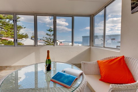 Cottesloe Contemporary Villa - Accommodation Nelson Bay 1