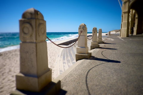 Cottesloe Artist's Beach Retreat - Accommodation Nelson Bay 24