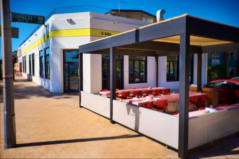 Cottesloe Artist's Beach Retreat - Accommodation Nelson Bay 7