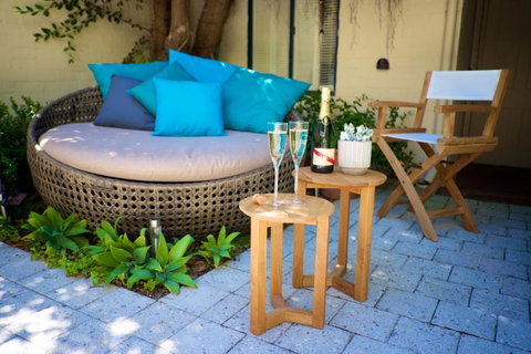 Cottesloe Artist's Beach Retreat - Accommodation Nelson Bay 34