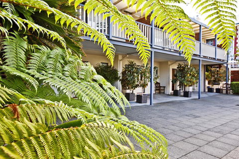 Fremantle Townhouse U/5 - Nelsons Bay Accommodation 15