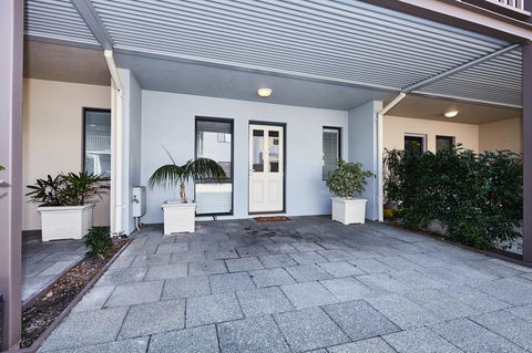 Fremantle Townhouse U/5 - Nelsons Bay Accommodation 12