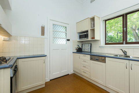 Cottesloe Bel-Air Apartment - Accommodation Nelson Bay 12