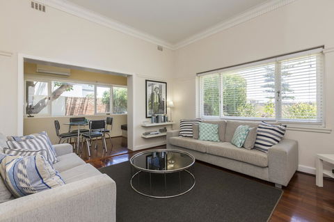 Cottesloe Bel-Air Apartment - Accommodation Nelson Bay 0