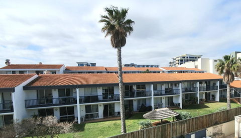 Seashore Memories - Sleeps 3 - Accommodation Nelson Bay 2
