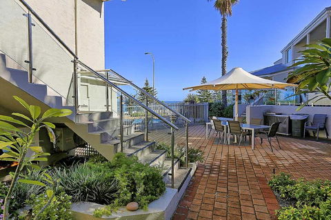 Beachfront @ Scarbs - Accommodation Nelson Bay 4