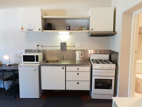 Stirling Apartments - Studio 1 - Nelsons Bay Accommodation 1