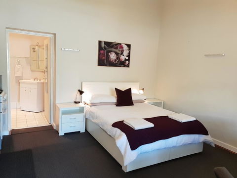 Stirling Apartments - Studio 1 - Nelsons Bay Accommodation 0
