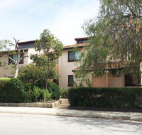 Kenata-Fairway - Nelsons Bay Accommodation