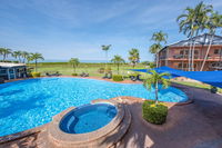 Moonlight Bay Suites