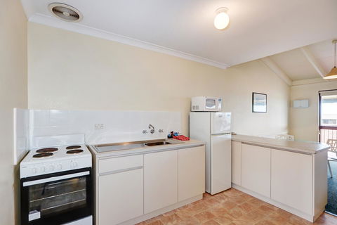 West Beach Lagoon 114 â€“ Ocean Views - Accommodation Nelson Bay 5