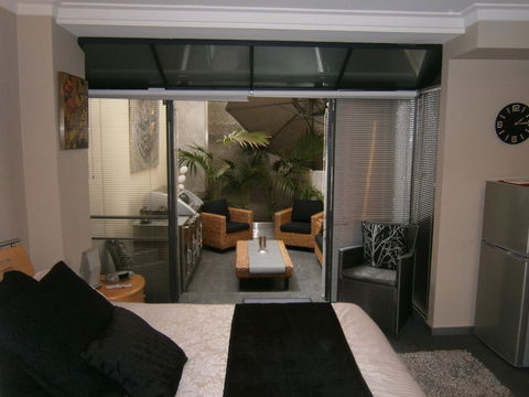New York On King - Accommodation Nelson Bay 36