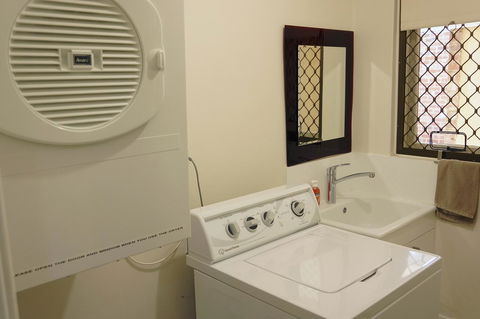 Suffolk House - Nelsons Bay Accommodation 16