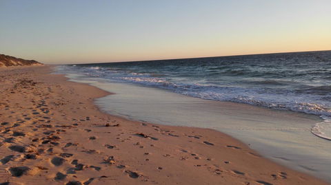 Alkimos Beach Cottage - Accommodation Nelson Bay 6
