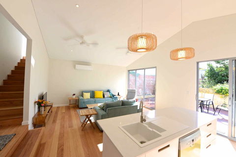 Sunny Blinco Street House - Nelsons Bay Accommodation 4