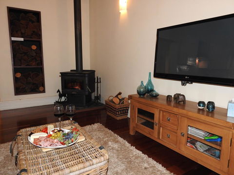 Quiet Escapes Cottages - Accommodation Nelson Bay 10