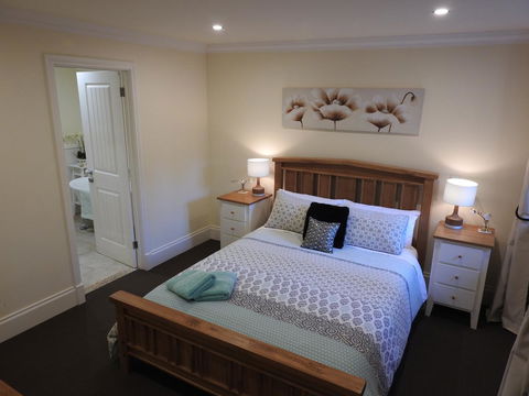 Quiet Escapes Cottages - Accommodation Nelson Bay 8