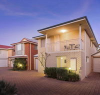 Cooper Street - Accommodation Nelson Bay