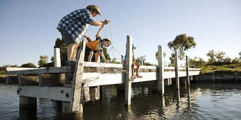 Mandurah Beach Front Apartment - Accommodation Nelson Bay 10