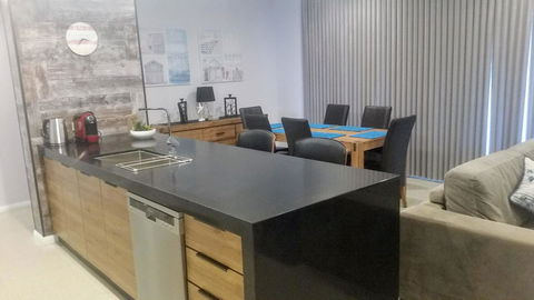 Mandurah Beach Front Apartment - Accommodation Nelson Bay 13