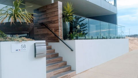 Mandurah Beach Front Apartment - Accommodation Nelson Bay 5